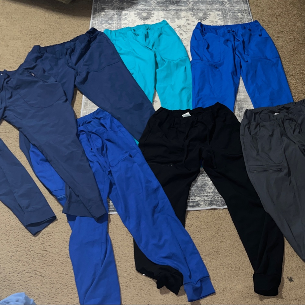 Healing hands jogger scrub pants size medium lot of 7 pair one price